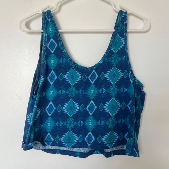 Blue Aztec print crop top - Picture 2 of 2